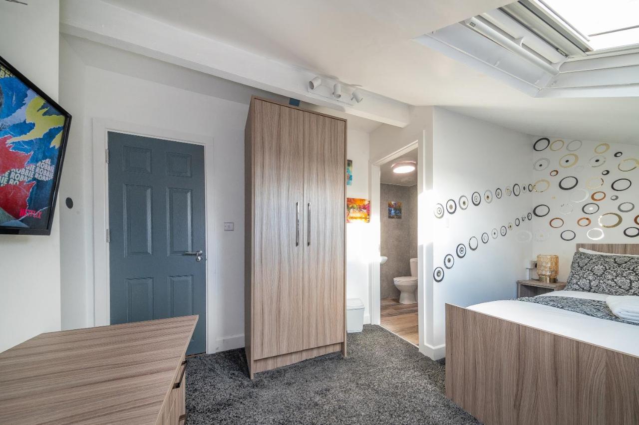 *Ra12S* For Your Most Relaxed & Cosy Stay + Free Parking + Free Fast Wifi * Leeds  Exterior photo